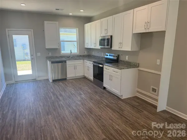 208 Prosperity PL, Statesville, NC 28677