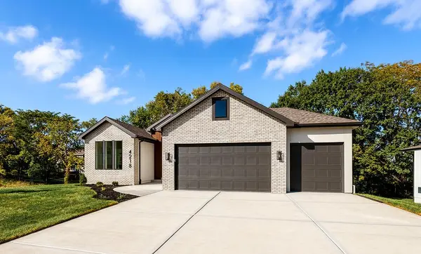 4218 NW 77th TER, Kansas City, MO 64151