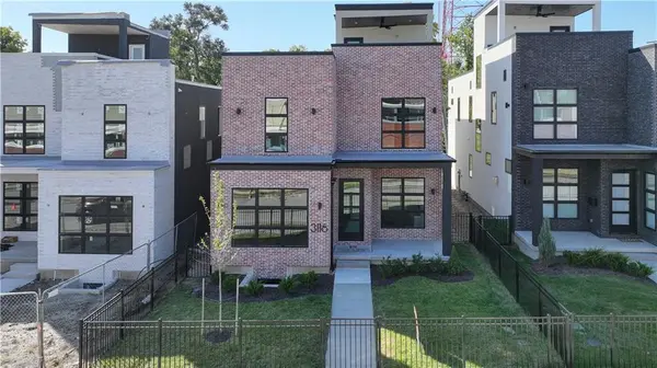 3116 Oak ST, Kansas City, MO 64111