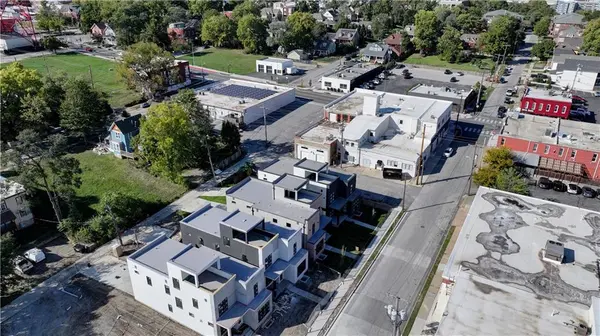 3116 Oak ST, Kansas City, MO 64111