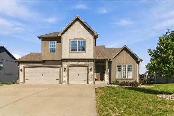 1318 NE 107th TER, Kansas City, MO 64155