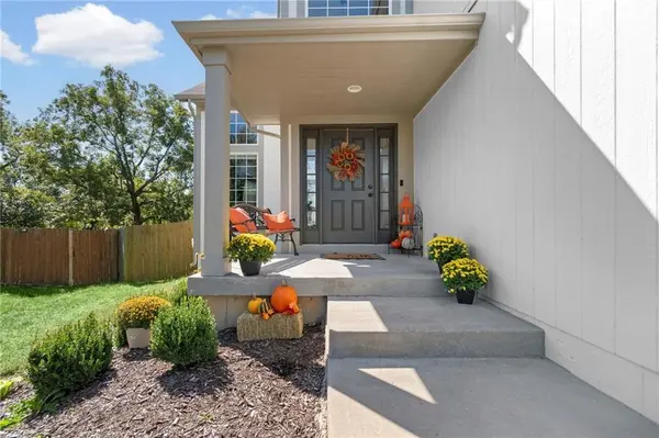 20587 W 126th TER #W, Olathe, KS 66061