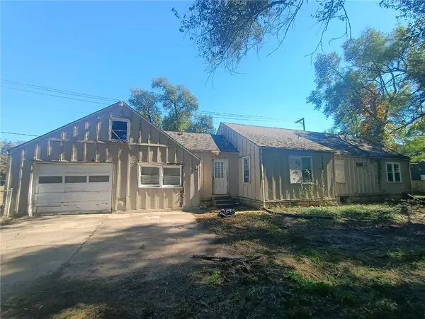 8408 Blue Ridge BLVD, Raytown, MO 64138