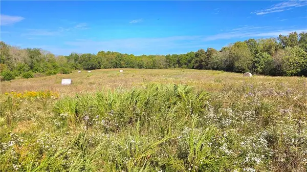 00000 E 900 RD, Pleasanton, KS 66075