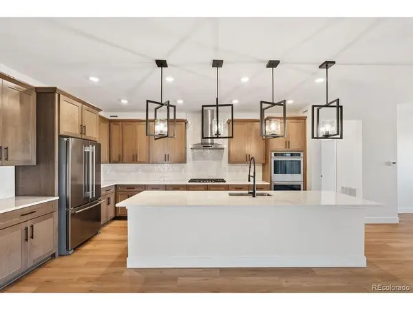 42977 Colonial, Elizabeth, CO 80107