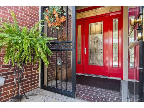 2552 E Alameda #20, Denver, CO 80209