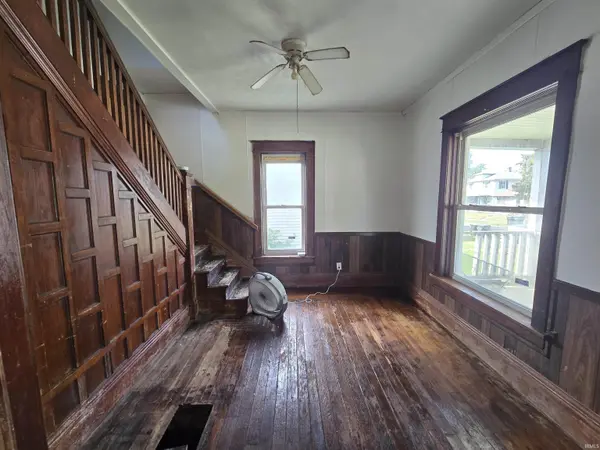 822 E Bowman ST, South Bend, IN 46613