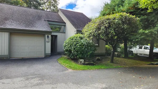578 Heritage HLS #D, Somers, NY 10589
