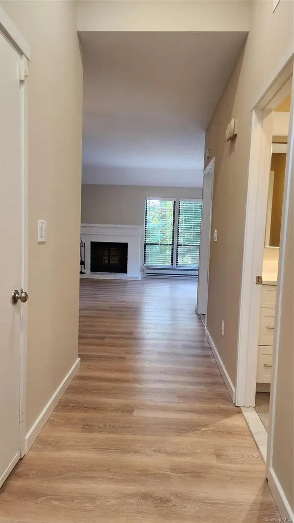 578 Heritage HLS #D, Somers, NY 10589