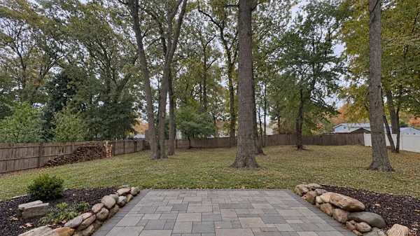 81 University Heights DR, Stony Brook, NY 11790