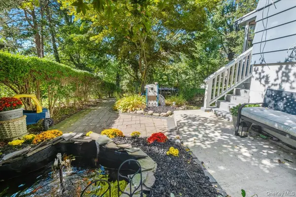 30 Maple RD, Lake Peekskill, NY 10537