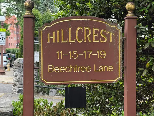 11 Beechtree LN #1A, Bronxville, NY 10708