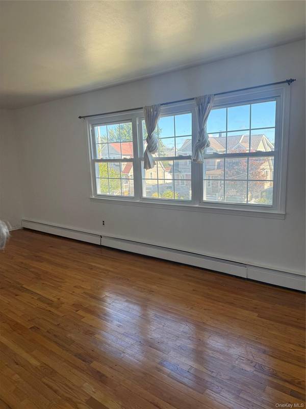 33 1st Avenue #2nd, East Rockaway, NY 11518