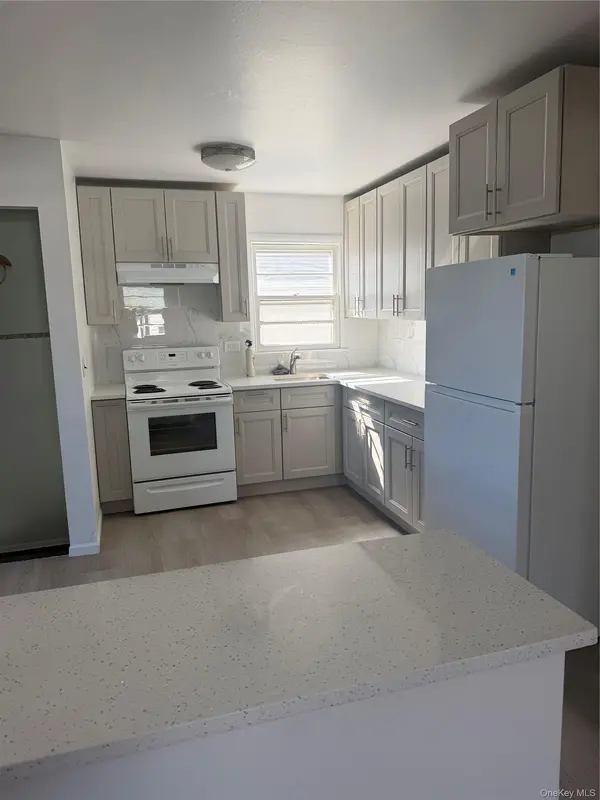 33 1 ST, East Rockaway, NY 11518