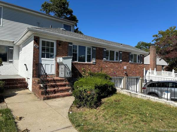 1810 Harriet ST, Elmont, NY 11003