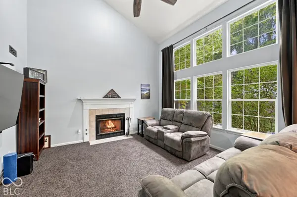 111 Oakview DR, Mooresville, IN 46158