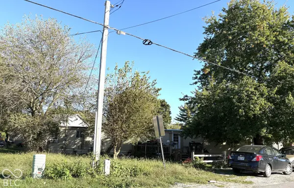 108 N 3rd ST, New Market, IN 47965