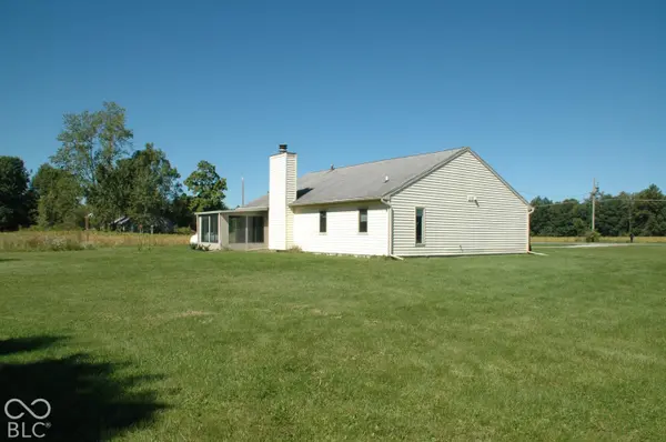 4011 W Till RD, Fort Wayne, IN 46818