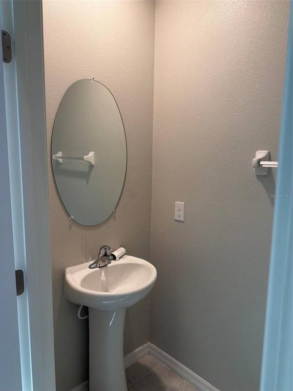 15713 FORT ISLAND PL, Sun City Center, FL 33573