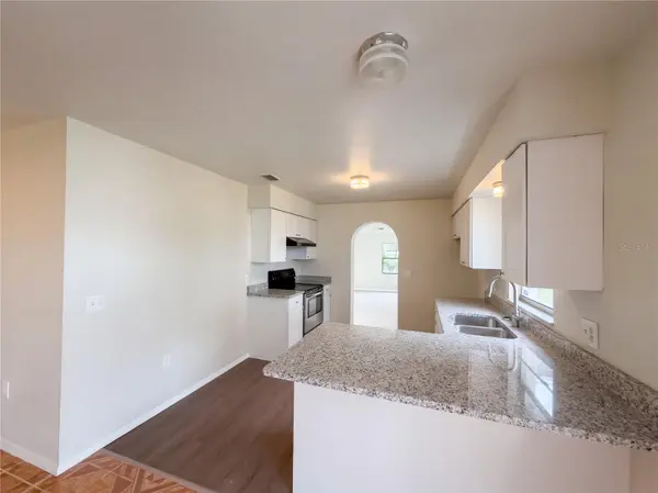 2303 S SWAN CT NE, Winter Haven, FL 33881