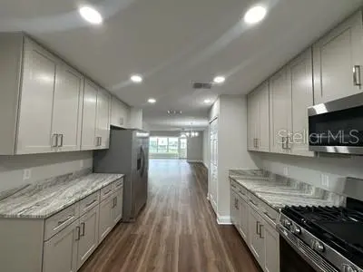 100 EL CAMINO DR #104, Winter Haven, FL 33884