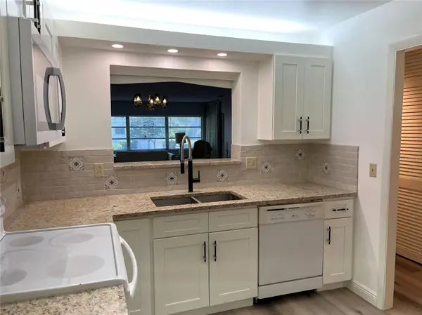 100 BLUFF VIEW DR #211A, Belleair Bluffs, FL 33770