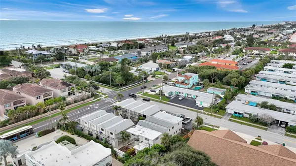 382 S ORLANDO AVE, Cocoa Beach, FL 32931