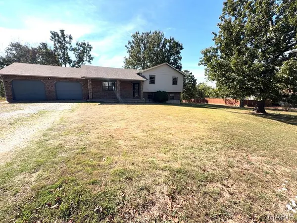 14040 Howard LN, Dixon, MO 65459