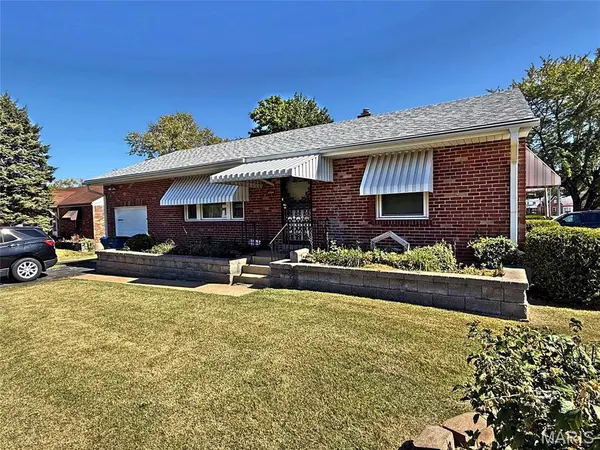 8704 Agate CT, St Louis, MO 63136