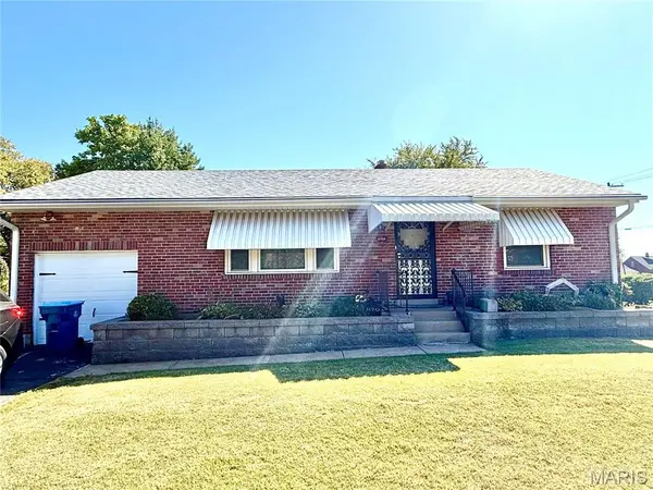 8704 Agate CT, St Louis, MO 63136