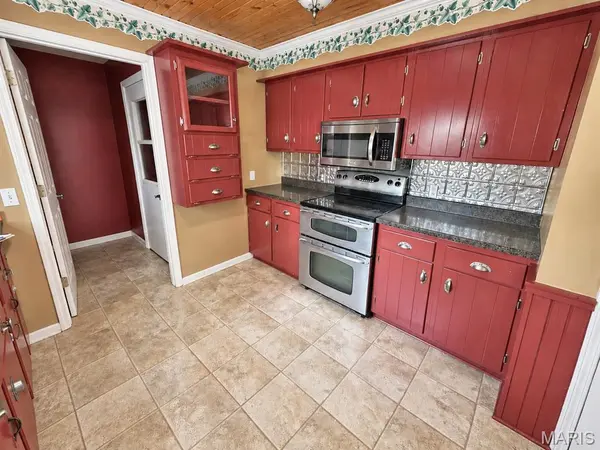 807 Dexter Creek DR, Dexter, MO 63841