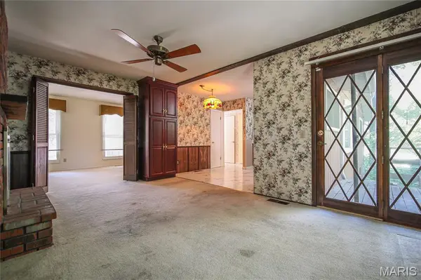 1333 Sherbrooke RD, St Charles, MO 63303
