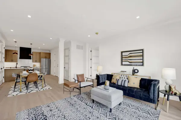 5630 N Broadway ST #4E, Chicago, IL 60660