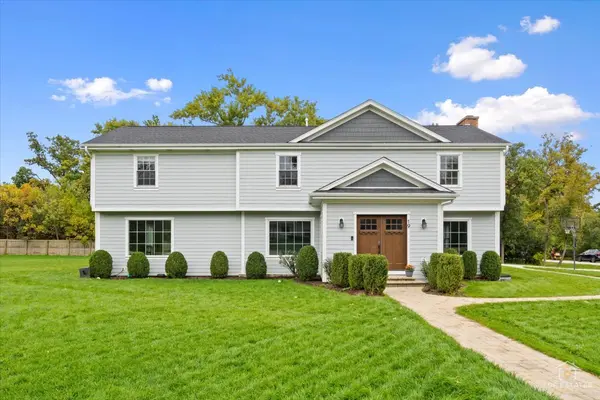 19 Big Oak LN, Riverwoods, IL 60015