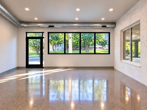 3837 W Lake ST, Chicago, IL 60624