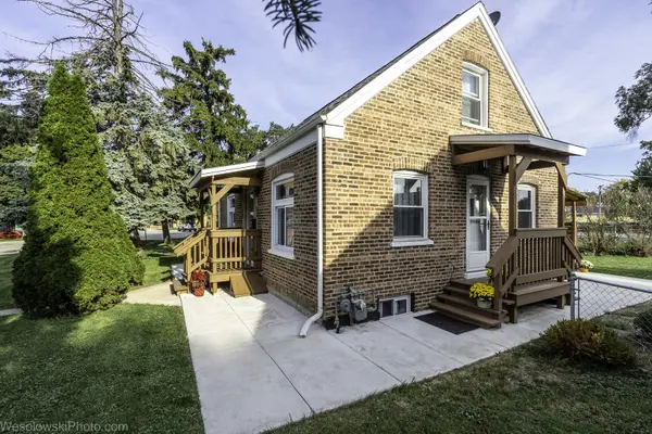 2807 Elder LN, Franklin Park, IL 60131
