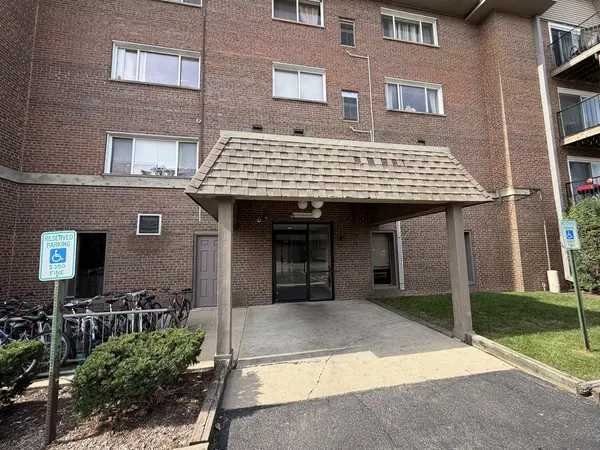 4500 BEAU MONDE DR #204, Lisle, IL 60532