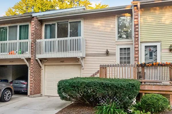 1483 Elder DR, Aurora, IL 60506