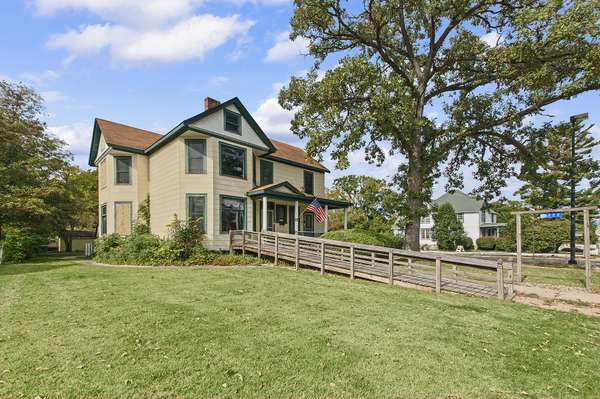 1322 Main ST, Crete, IL 60417