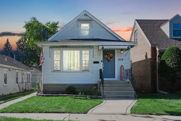 9550 S California AVE, Evergreen Park, IL 60805
