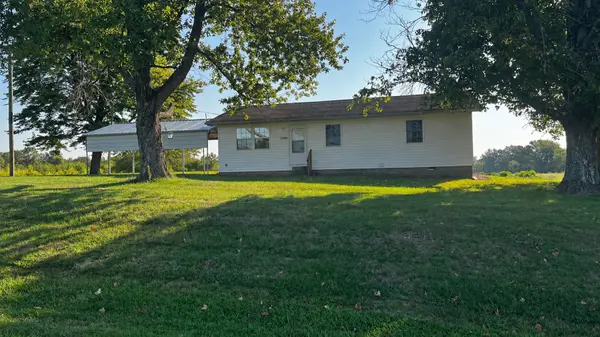 23934 Fitch RD, Thompsonville, IL 62890