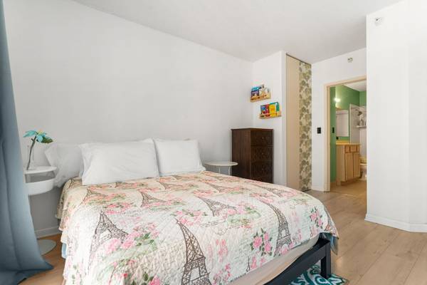 222 N Columbus DR #2207, Chicago, IL 60601