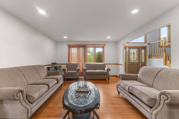 19644 Brookfield CIR, Tinley Park, IL 60487