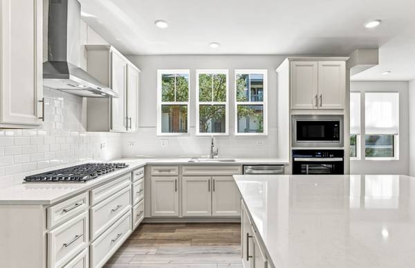 2812 Preserve CIR #09002, Aurora, IL 60502