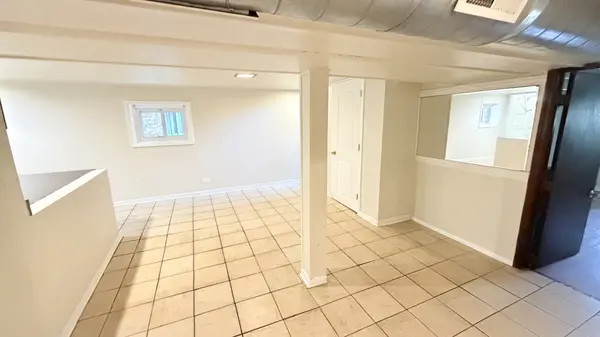 5706 N Maplewood AVE #Gard, Chicago, IL 60659
