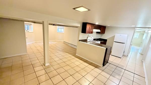 5706 N Maplewood AVE #Gard, Chicago, IL 60659