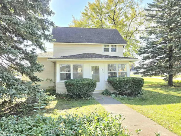 602 E Main St, Rockwell, IA 50469
