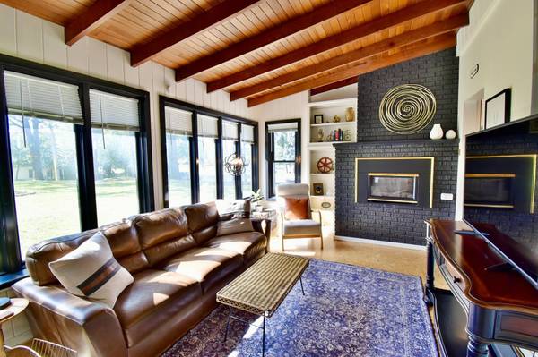 739 10th ST NW, New Brighton, MN 55112