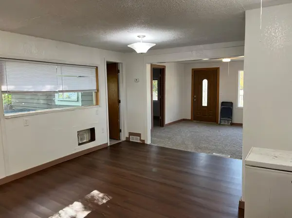 1653 Langley AVE, Windom, MN 56101