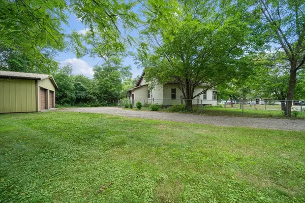 406 8th AVE E, Alexandria, MN 56308